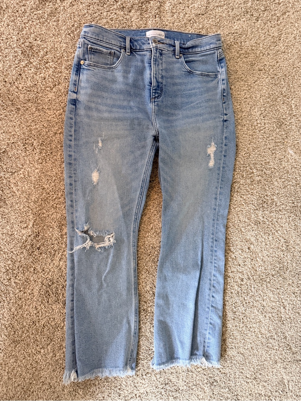 GT-0103 LOFT High Waist Flare Crop Jeans 30/10 Distressed Raw Hem Light Wash